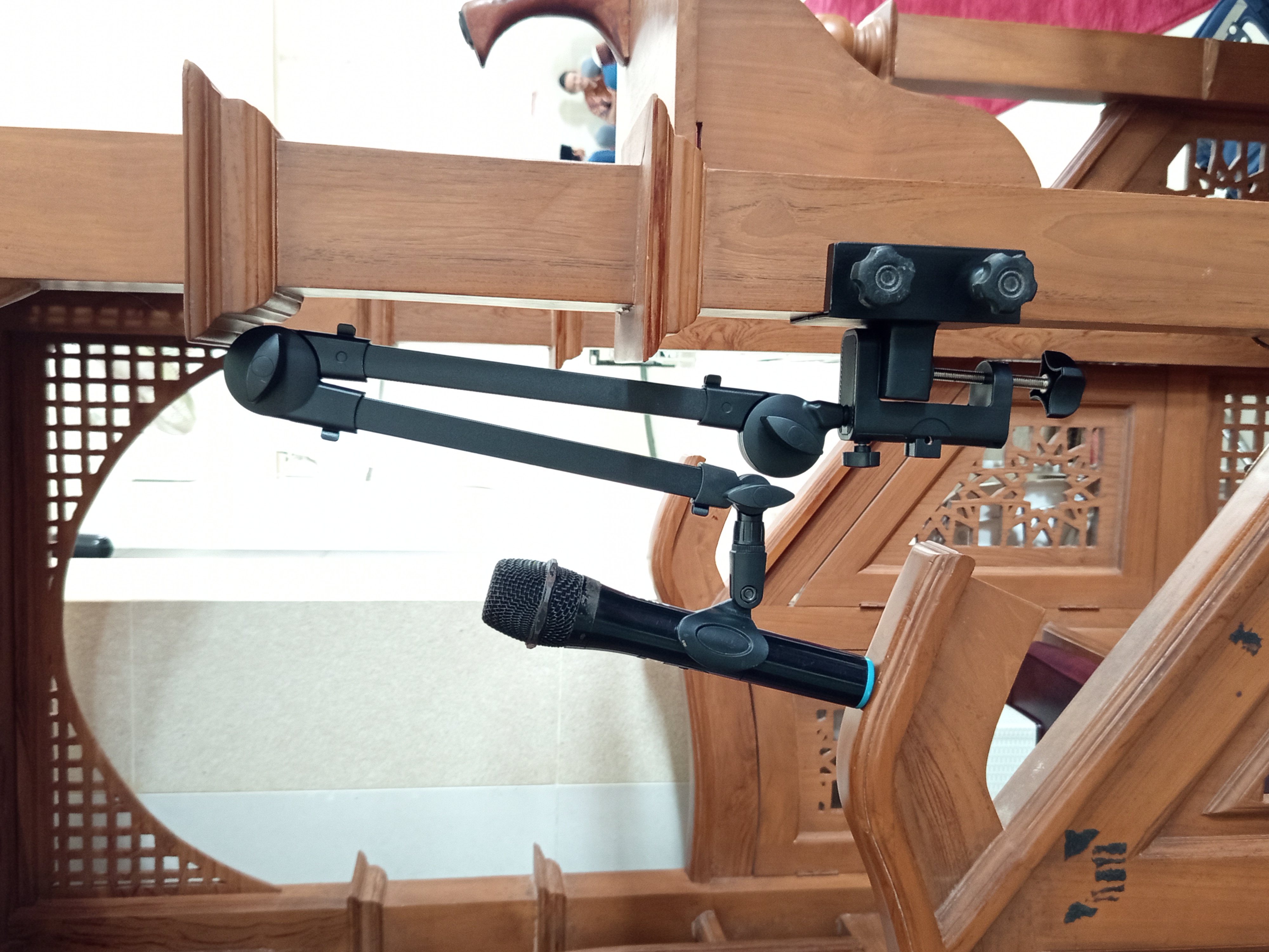 Instalasi microphone imam model minimalis